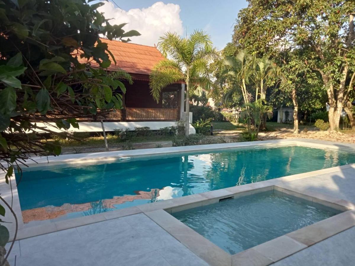 Baan Banyan Villa, Wood House Short Walk To Mae Nam Beach Esterno foto