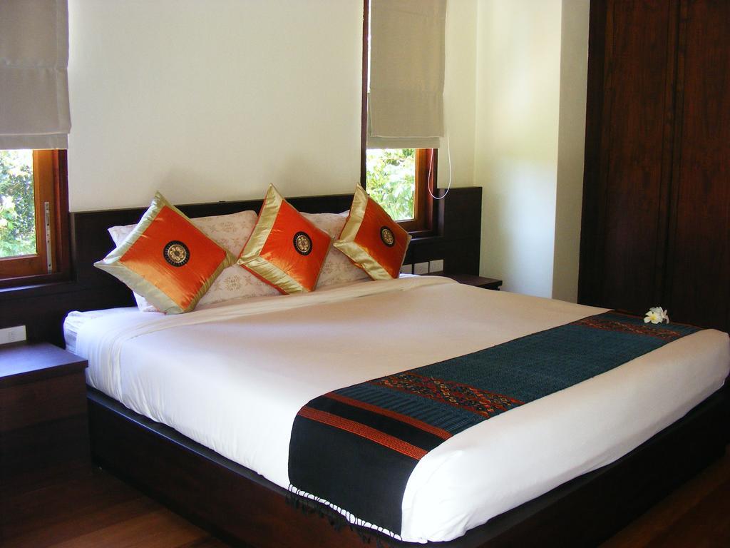 Baan Banyan Villa, Wood House Short Walk To Mae Nam Beach Esterno foto
